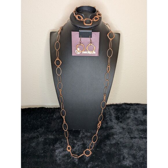 Premier Designs Long Statement Jewelry Set (Necklace, Bracelet, Earrings) - Picture 2 of 6